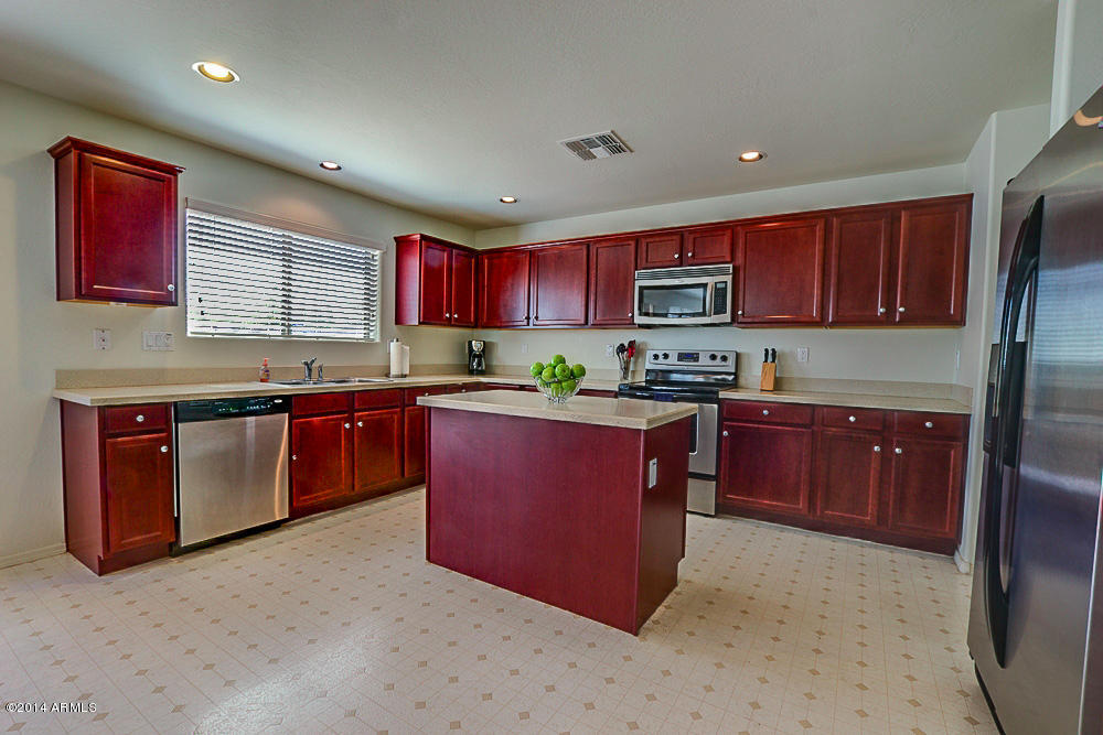 3555 East Michelle Way Gilbert, AZ 85234 - Photo 6 of 40 1-5
