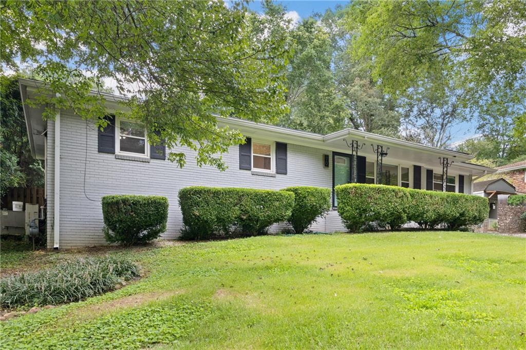 70 Driskell Avenue Southwest Mableton, GA 30126 - Photo 3 of 25