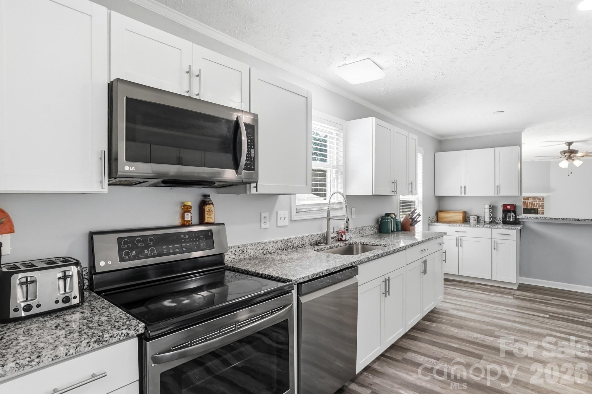 288 Farris Road Clover, SC 29710 - Photo 15 of 41