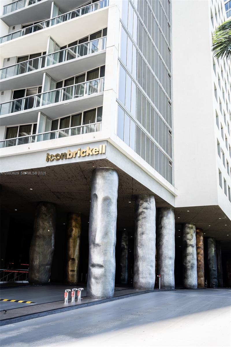 485 Brickell Avenue, Unit 4501 Miami, FL 33131 - Photo 49 of 49 a front view of a building