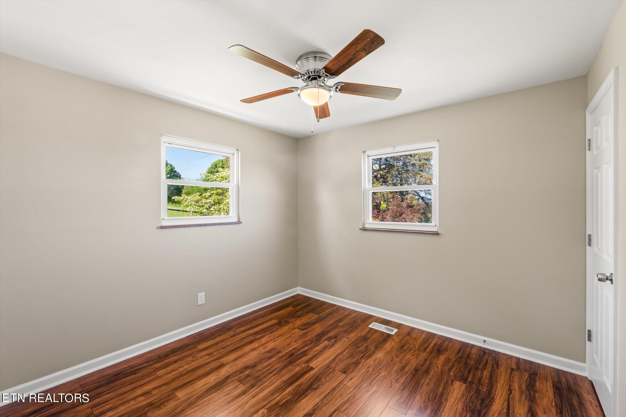 6824 Fairview Road Corryton, TN 37721 - Photo 9 of 17 09-6824-Fairview-Rd-Corryton-TN-9