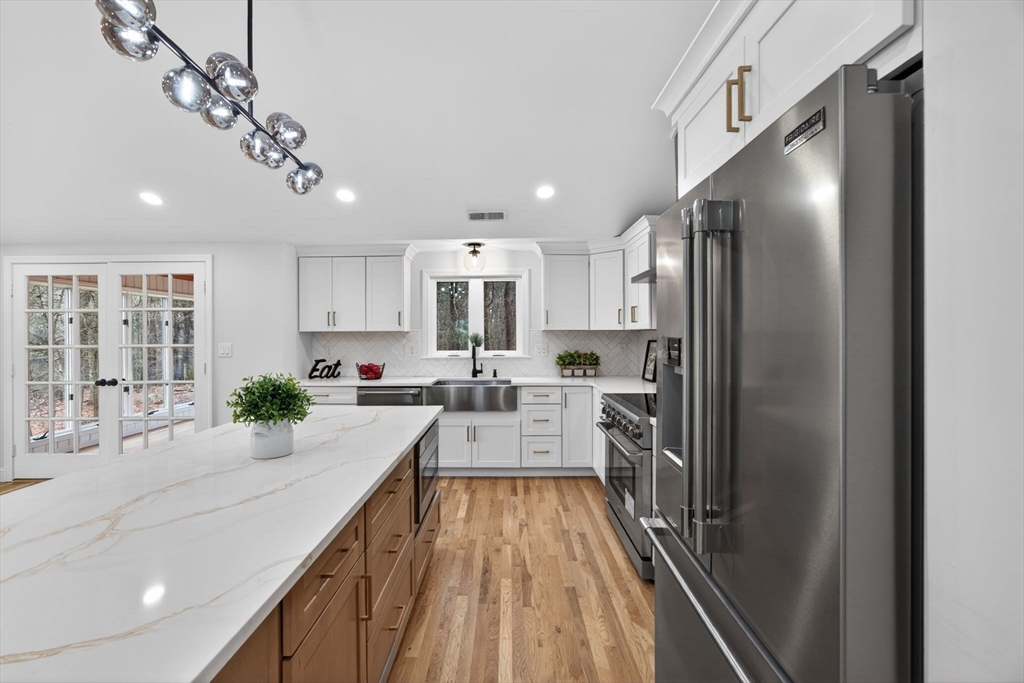 1 Hunter Drive Andover, MA 01810 - Photo 12 of 41