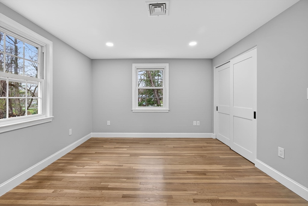 1 Hunter Drive Andover, MA 01810 - Photo 21 of 41