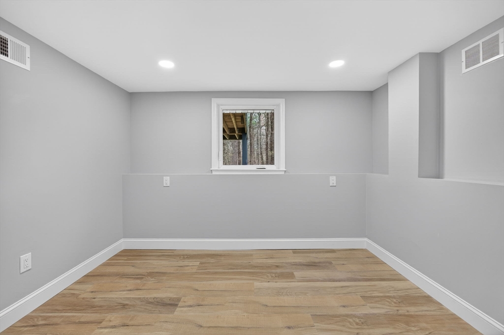 1 Hunter Drive Andover, MA 01810 - Photo 32 of 41