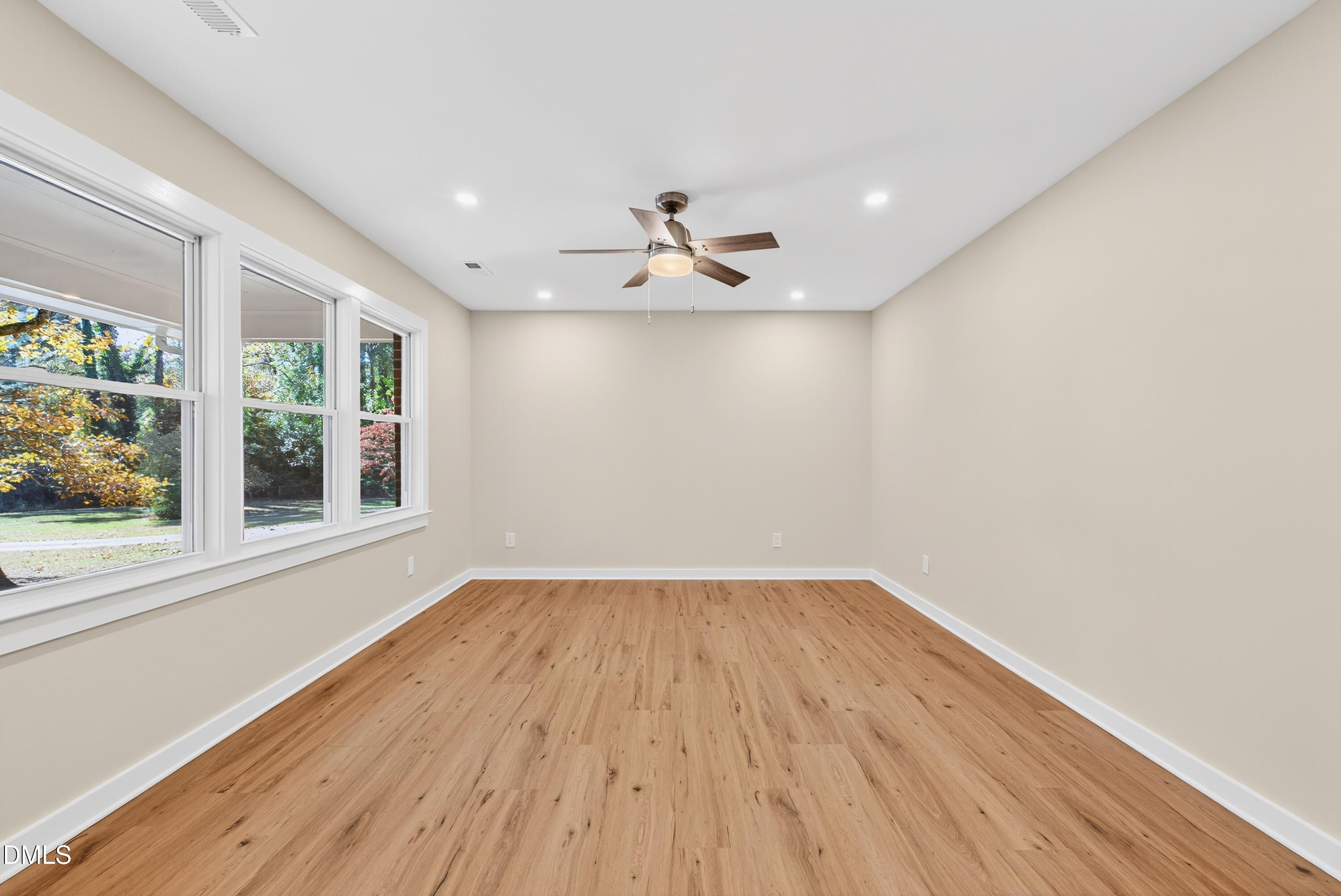 145 Barclay Road Durham, NC 27712 - Photo 5 of 23 DSC02208