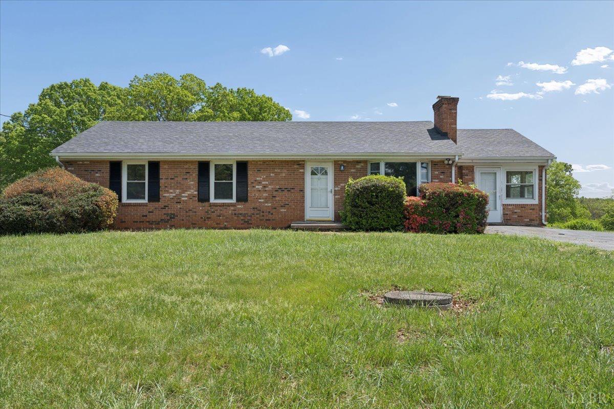 2046 North Amherst Highway Amherst, VA 24521 - Photo 1 of 34