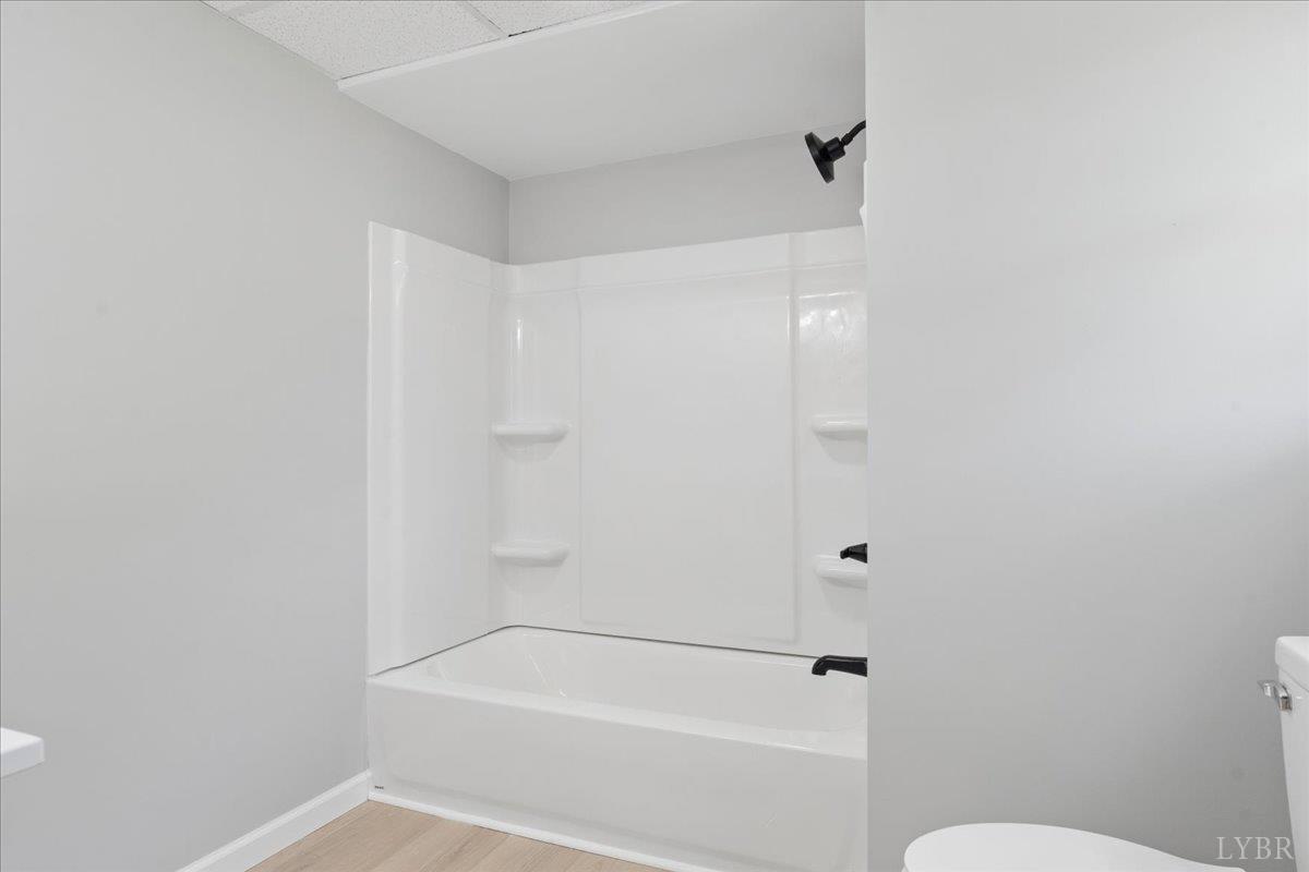 2046 North Amherst Highway Amherst, VA 24521 - Photo 25 of 34