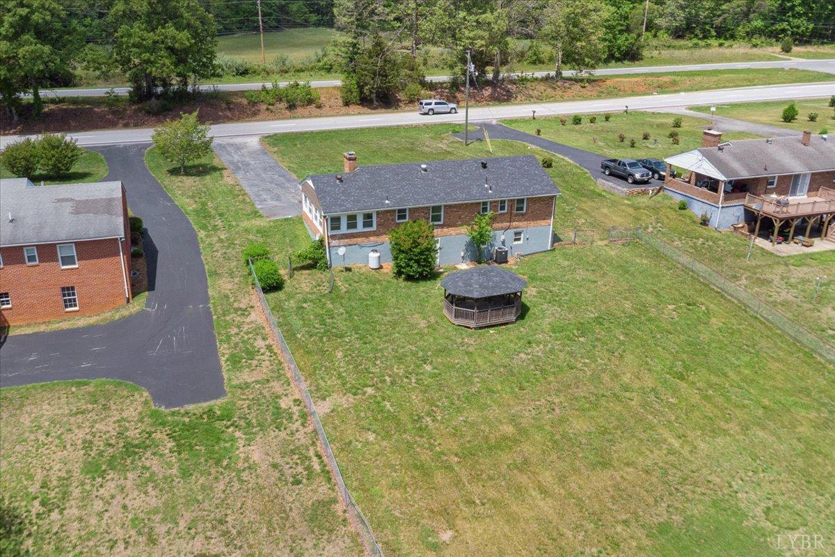 2046 North Amherst Highway Amherst, VA 24521 - Photo 28 of 34