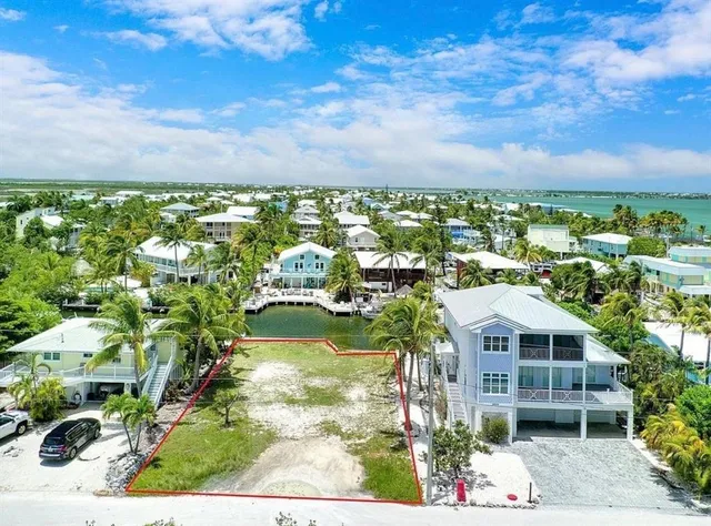 $800,000 | 28525 Jolly Roger Drive, Summerland Key, FL 33042