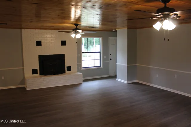 $235,000 | 137 Highway 9, Pittsboro, MS 38951