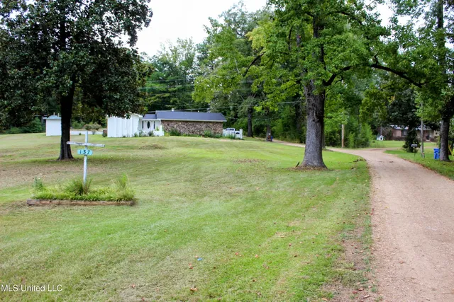 $235,000 | 137 Highway 9, Pittsboro, MS 38951