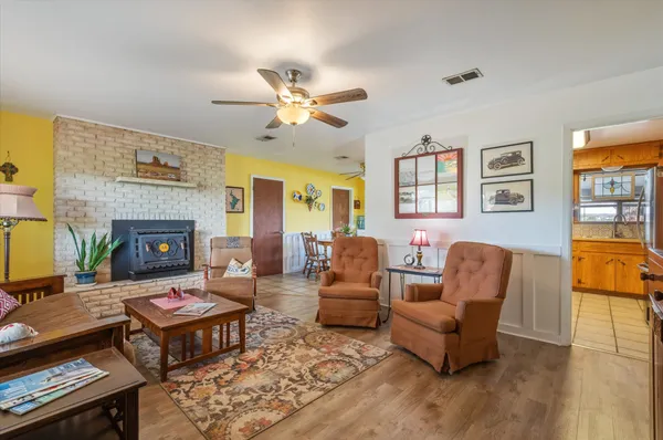 $650,000 | 210 Lake Loop, Tow, TX 78672