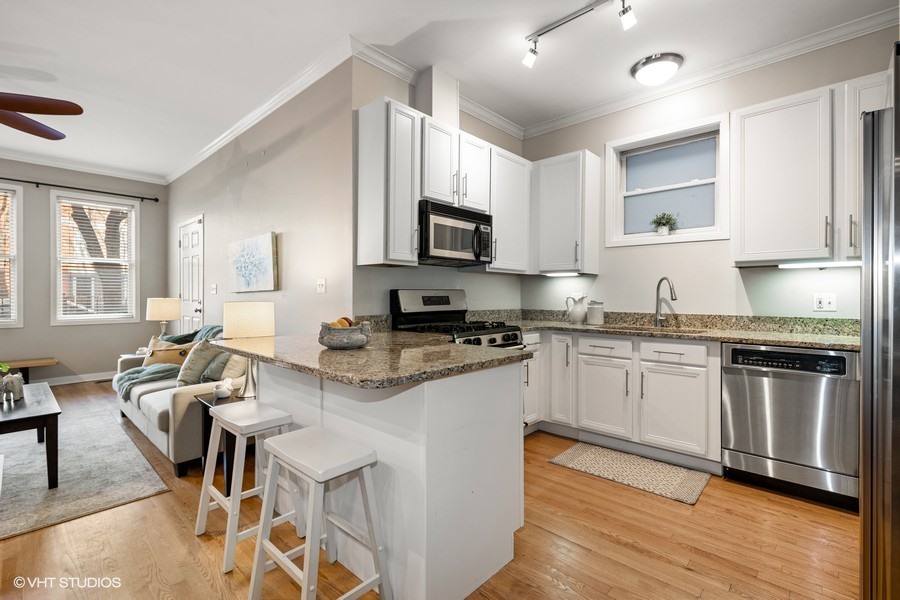 1349 West Fillmore Street, Unit A Chicago, IL 60607 - Photo 5 of 16