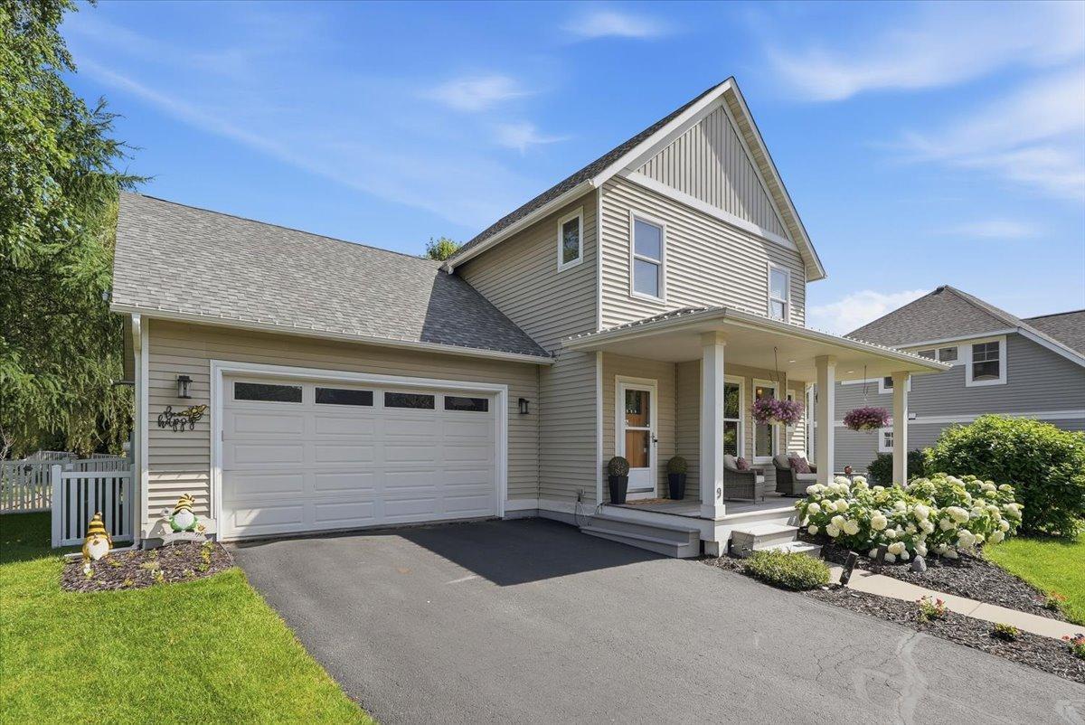 9 Founders Green Hudson, WI 54016 - Photo 2 of 32