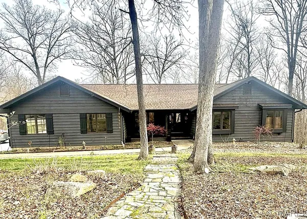 $675,000 | 35 Green View Drive, Defiance, MO 63341