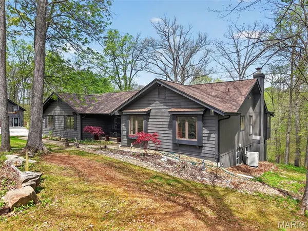 $675,000 | 35 Green View Drive, Defiance, MO 63341