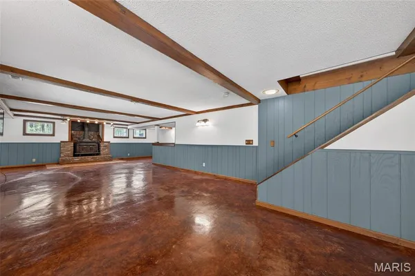 $675,000 | 35 Green View Drive, Defiance, MO 63341