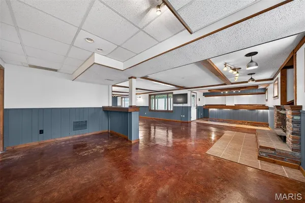 $675,000 | 35 Green View Drive, Defiance, MO 63341