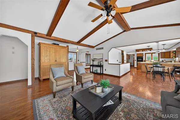 $675,000 | 35 Green View Drive, Defiance, MO 63341
