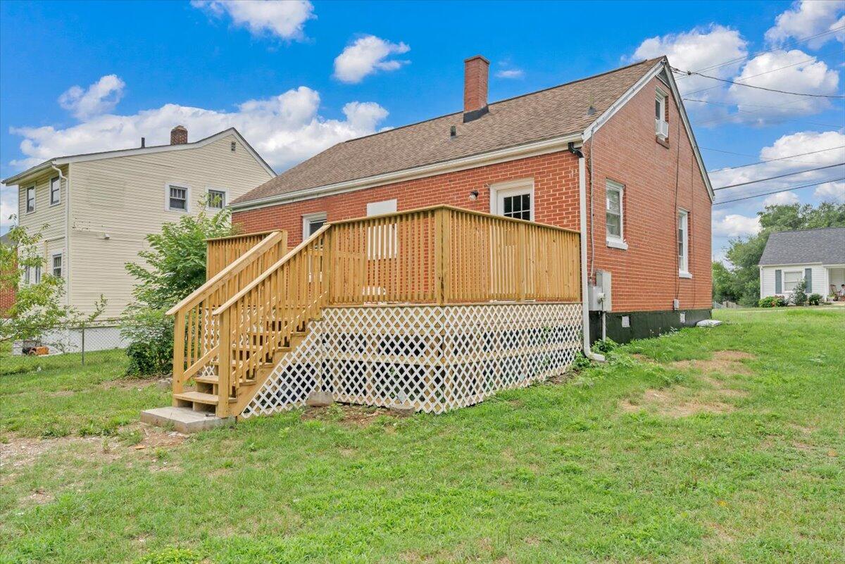 2923 Courtland Road Northwest Roanoke, VA 24012 - Photo 8 of 28 23-MIB01493