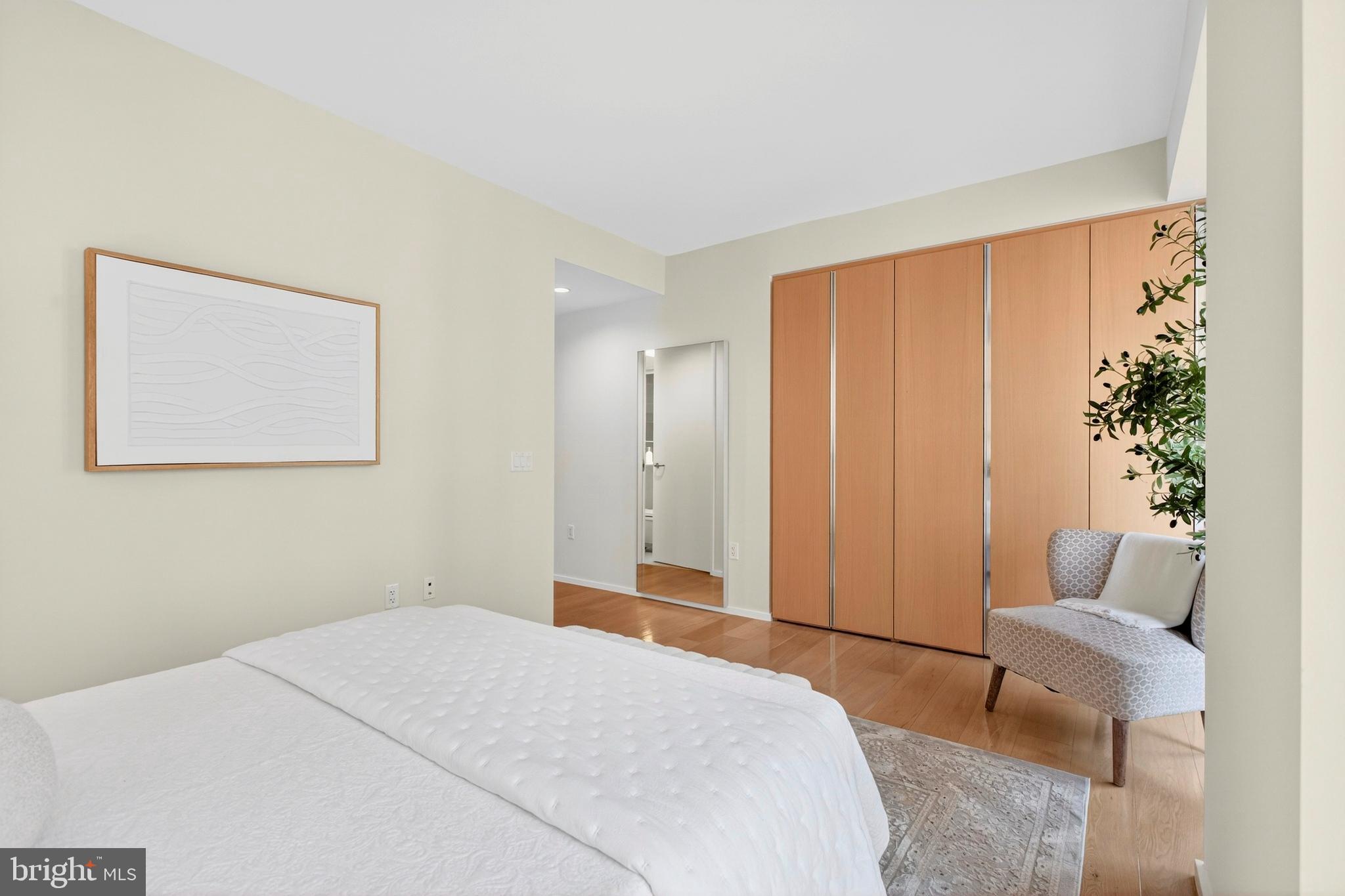 925 H Street Northwest, Unit 515 Washington, DC 20001 - Photo 31 of 57 Primary Suite Bedroom Northwest