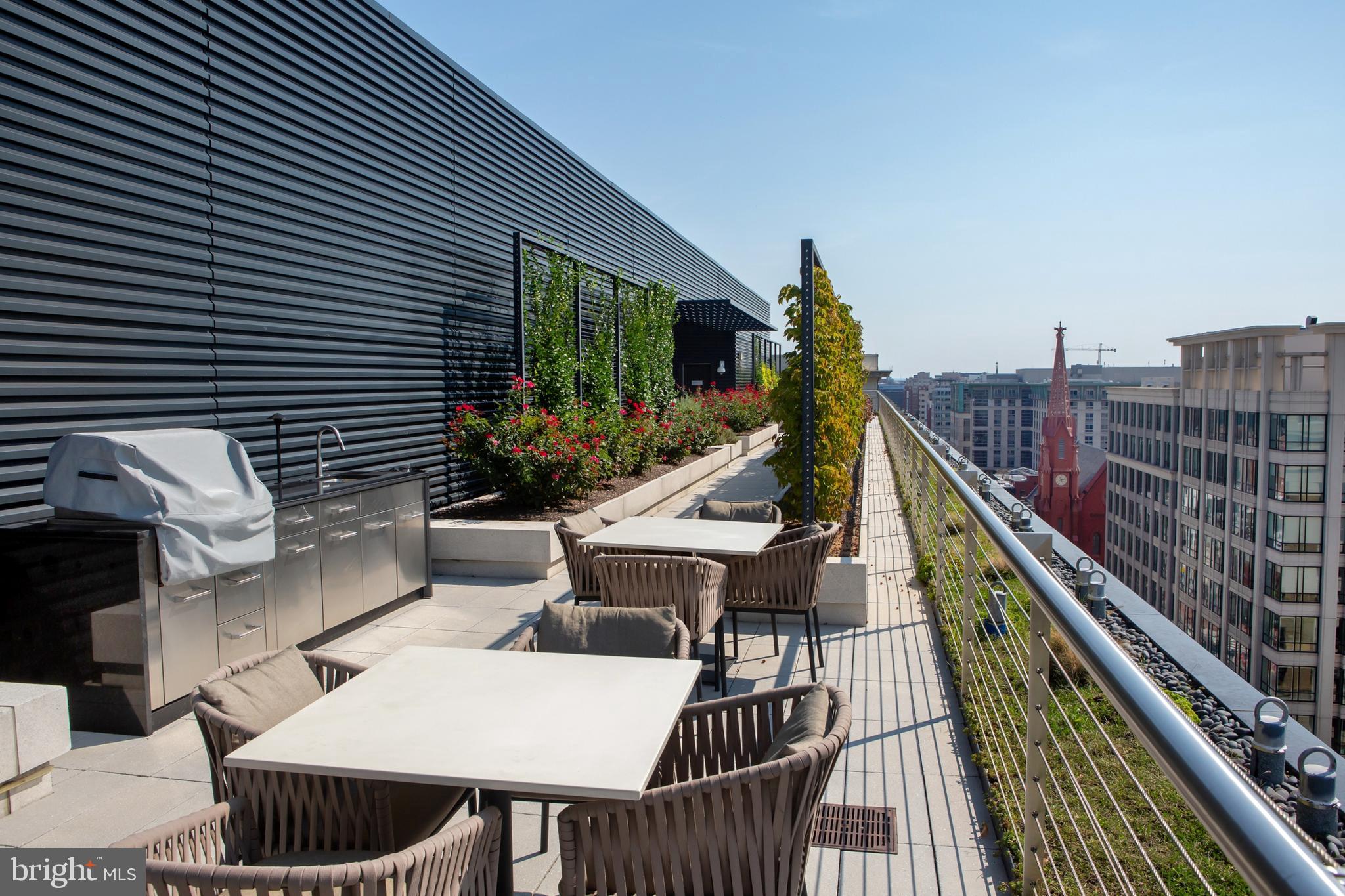 925 H Street Northwest, Unit 515 Washington, DC 20001 - Photo 49 of 57 925 H Roof Deck Cooking Area East