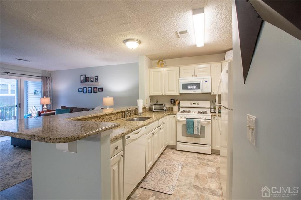 324 Edpas Road, Unit 324 New Brunswick, NJ 08901 - Photo 5 of 15 Gallery Image 5