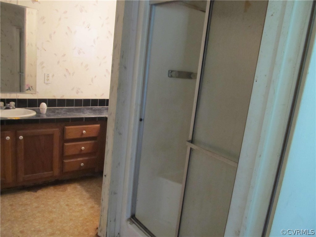 14036 West Patrick Henry Road Doswell, VA 23047 - Photo 16 of 19 Gallery Image 16