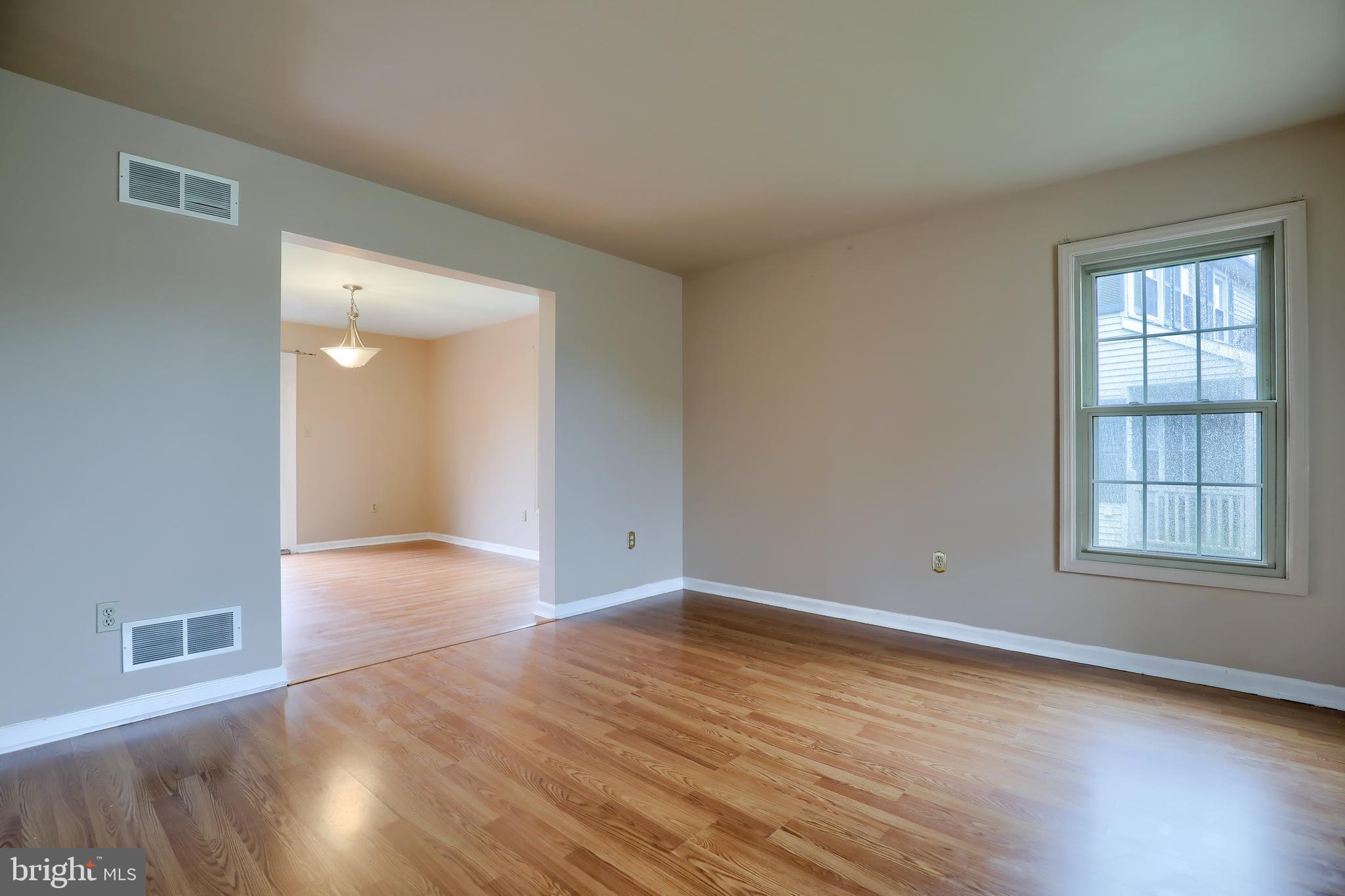 5 Greythorne Road Lancaster, PA 17603 - Photo 4 of 37 Gallery Image 4