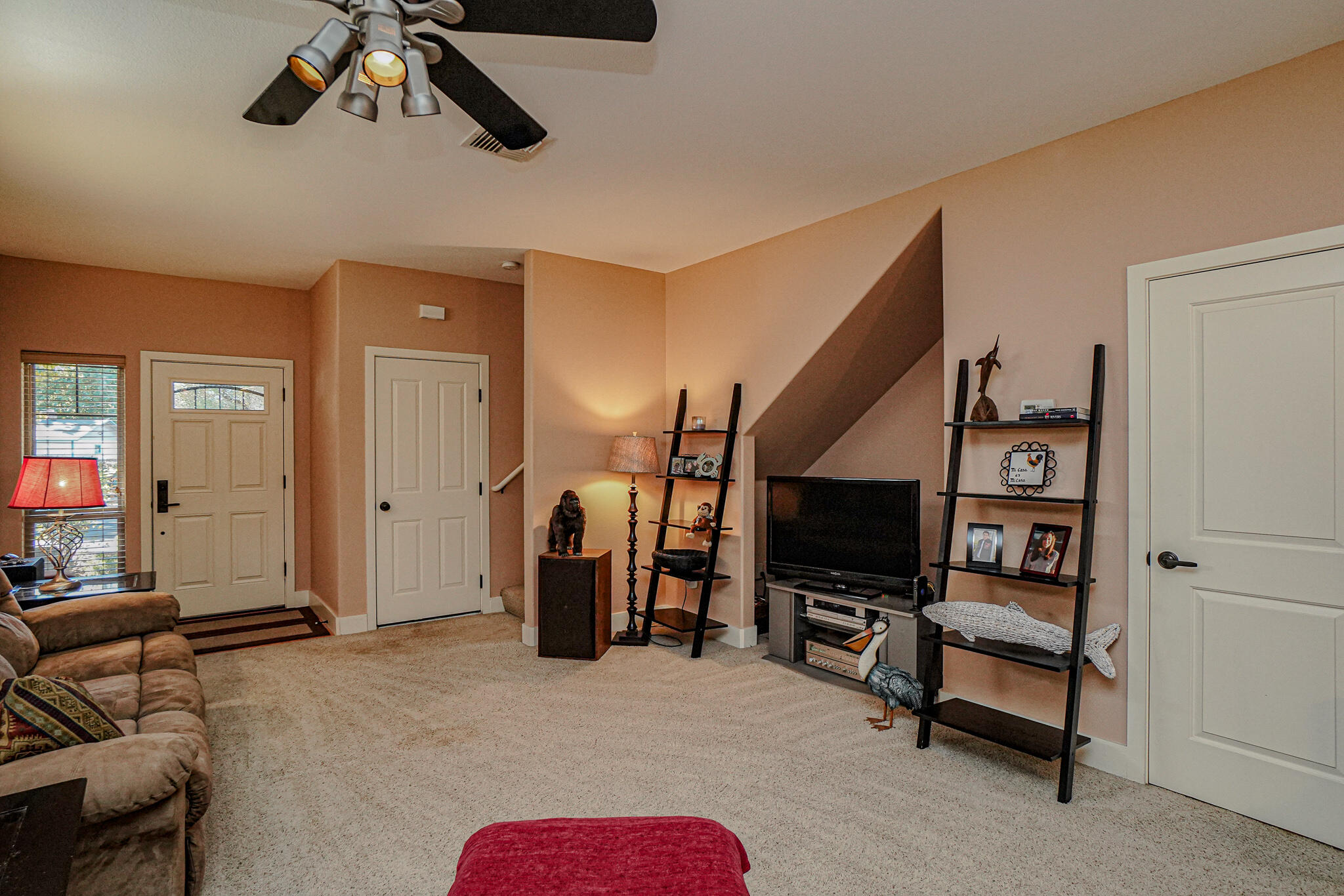 159 Casey Way Central Point, OR 97502 - Photo 8 of 23 DSC01885