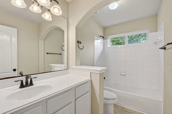 $4,000 | 6826 Sorrelwood Lane, Sugar Land, TX 77479