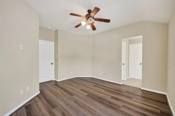 $4,000 | 6826 Sorrelwood Lane, Sugar Land, TX 77479