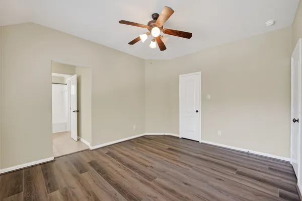 $4,000 | 6826 Sorrelwood Lane, Sugar Land, TX 77479