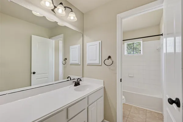 $4,000 | 6826 Sorrelwood Lane, Sugar Land, TX 77479