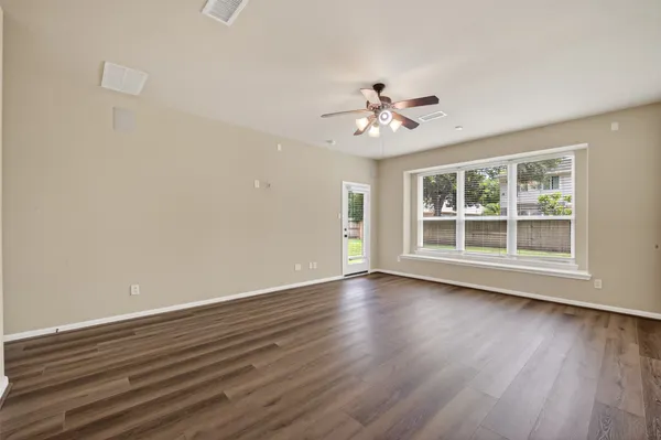 $4,000 | 6826 Sorrelwood Lane, Sugar Land, TX 77479