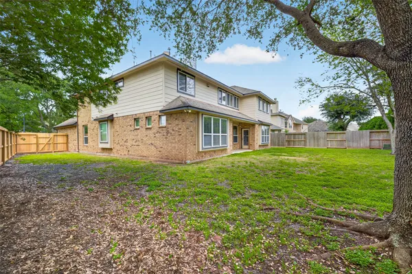$4,000 | 6826 Sorrelwood Lane, Sugar Land, TX 77479