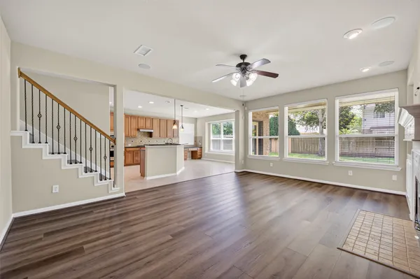 $4,000 | 6826 Sorrelwood Lane, Sugar Land, TX 77479