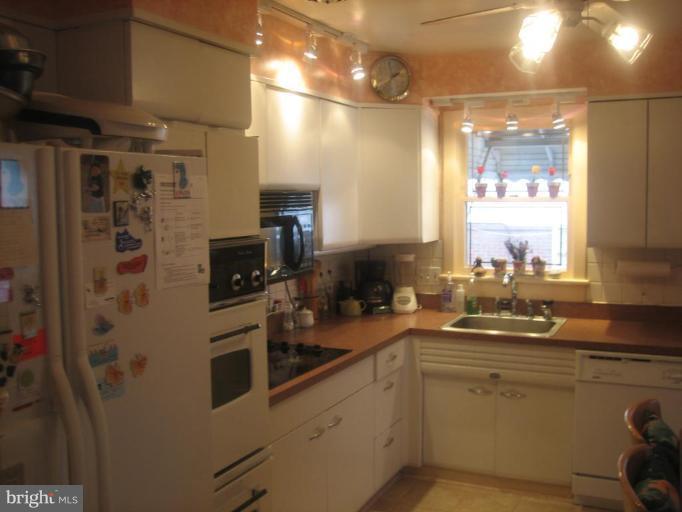 3112 Hatton Road Pikesville, MD 21208 - Photo 3 of 13 Kitchen