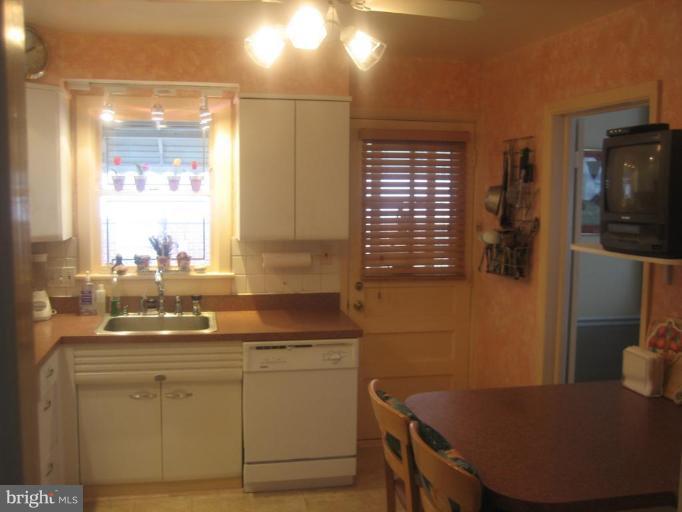 3112 Hatton Road Pikesville, MD 21208 - Photo 4 of 13 Kitchen #2