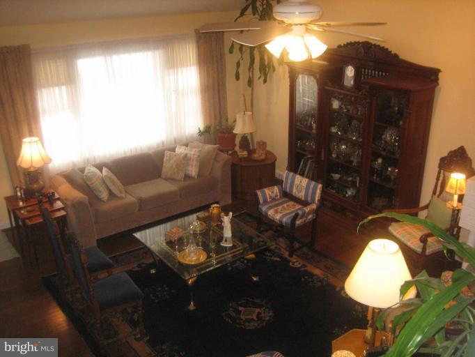 3112 Hatton Road Pikesville, MD 21208 - Photo 9 of 13 Living Room