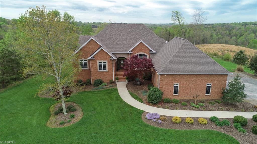 538 Shoals Road Pinnacle, NC 27043 - Photo 3 of 42