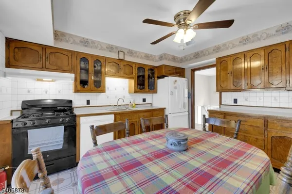 $650,000 | 39 Deerfield Road, Whippany, NJ 07981