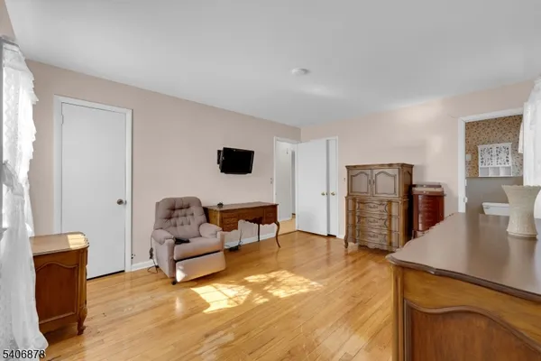 $650,000 | 39 Deerfield Road, Whippany, NJ 07981