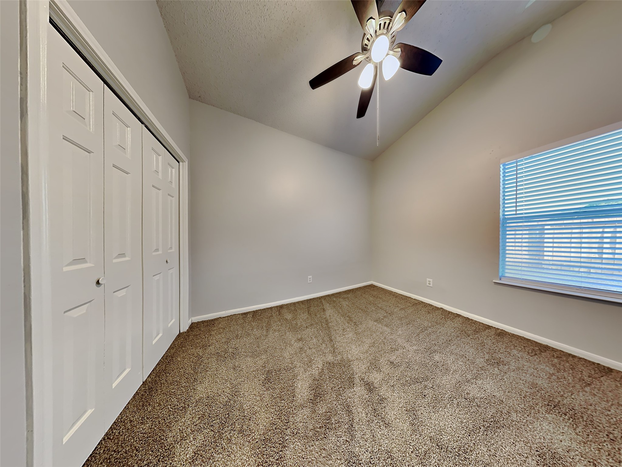 4631 Croker Ridge Road Houston, TX 77053 - Photo 6 of 16