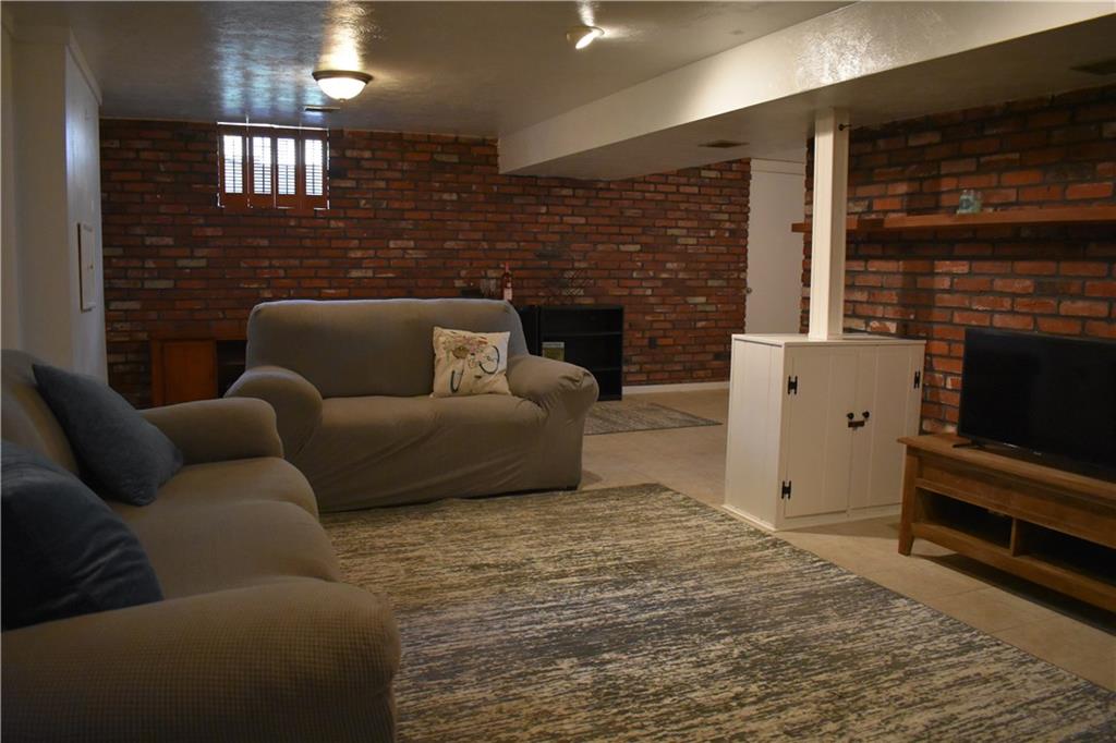 11556 McKee Road North Huntingdon, PA 15642 - Photo 12 of 18 Gallery Image 12