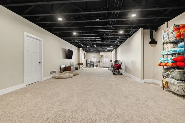 $674,900 | 5956 Hidden Oak Avenue, Richland, MI 49083