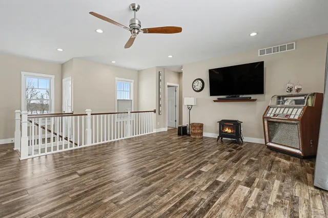 $674,900 | 5956 Hidden Oak Avenue, Richland, MI 49083