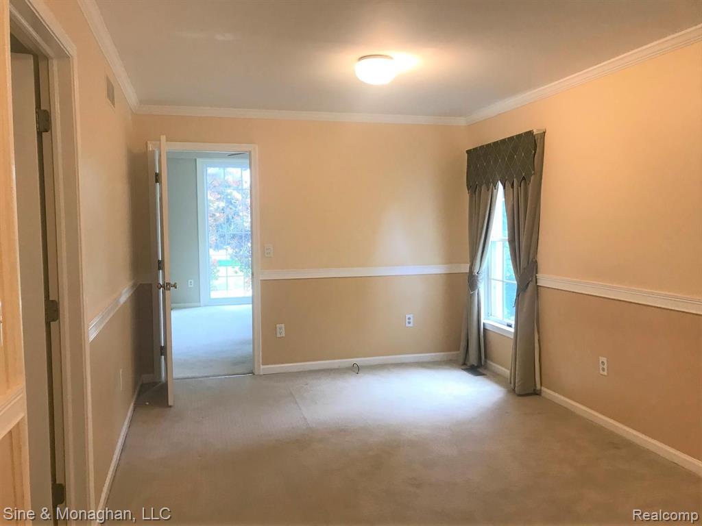 36 Colonial Road Grosse Pointe Shores, MI 48236 - Photo 22 of 60