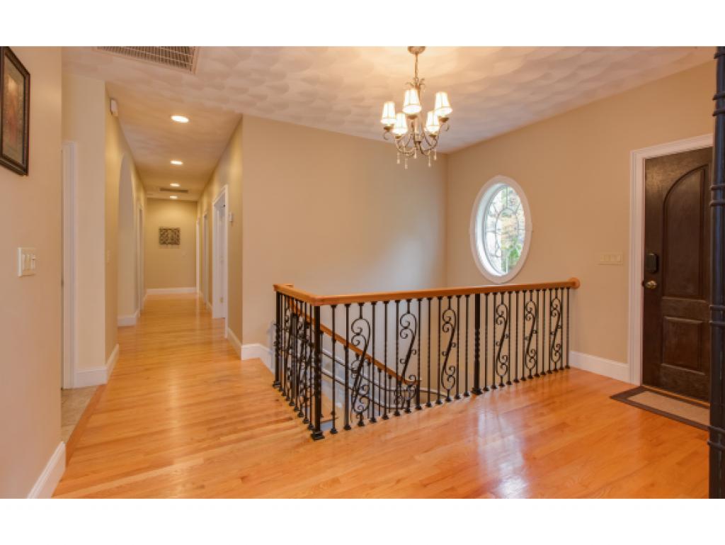 147 Brookdale Road Salem, NH 03079 - Photo 11 of 31