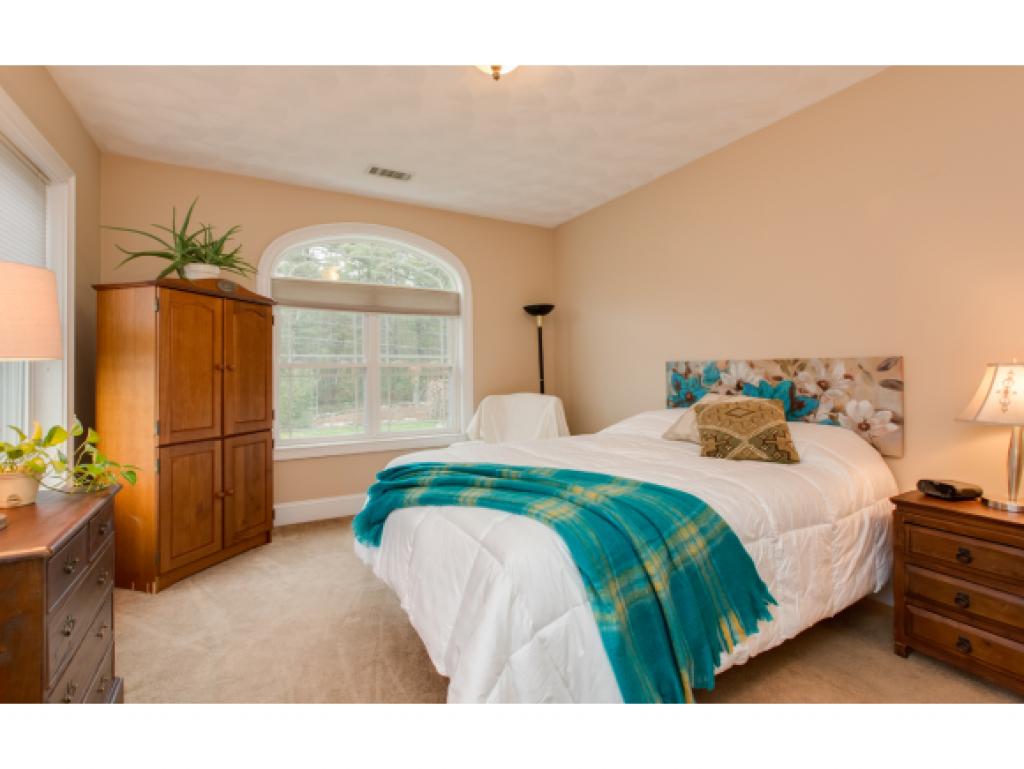 147 Brookdale Road Salem, NH 03079 - Photo 14 of 31
